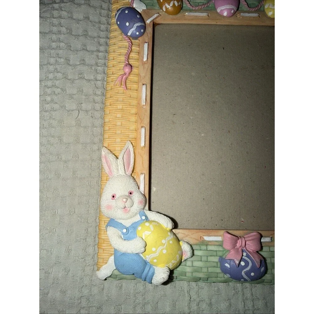 Vintage Easter Bunny Rabbit Picture Frame Resin Pastel Eggs Spring Photo Frame